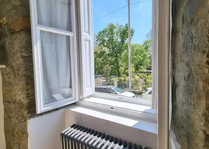 Lägenhet Park In Trieste